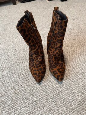 BEAST FASHION Leopard Print Pointed Toe Ankle Boots - Brown & Black